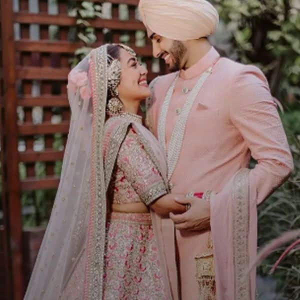 Neha Kakkar and Rohanpreet Singh