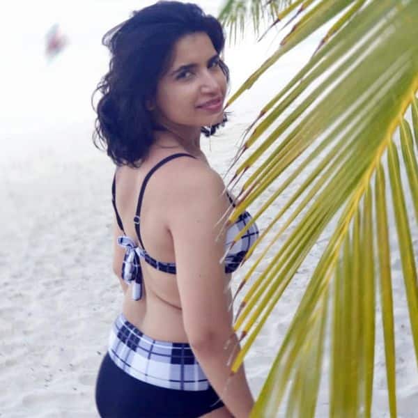 Flaunted her curves in bikini