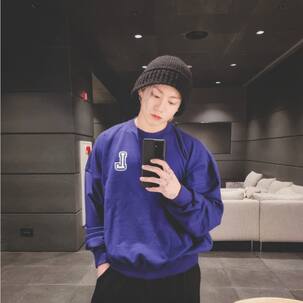 BTS’s Jungkook drops a mirror selfie with a heartwarming message and ARMY can’t keep calm – view tweets