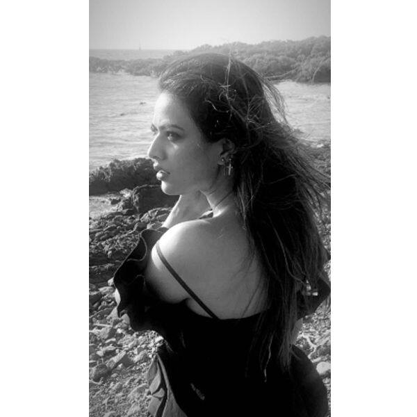 Monochrome picture