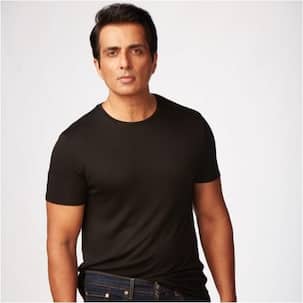 Sonu Sood shares a video of the number of requests he gets every minute for help in COVID-19 crisis, and it will blow your mind