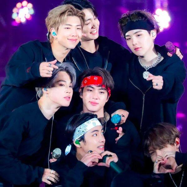 BTS Set the Pace for 2022, ARMYs Drool Over Sizzling Photos of RM, Jin,  Jimin, Suga, J-Hope, V, Jungkook - News18