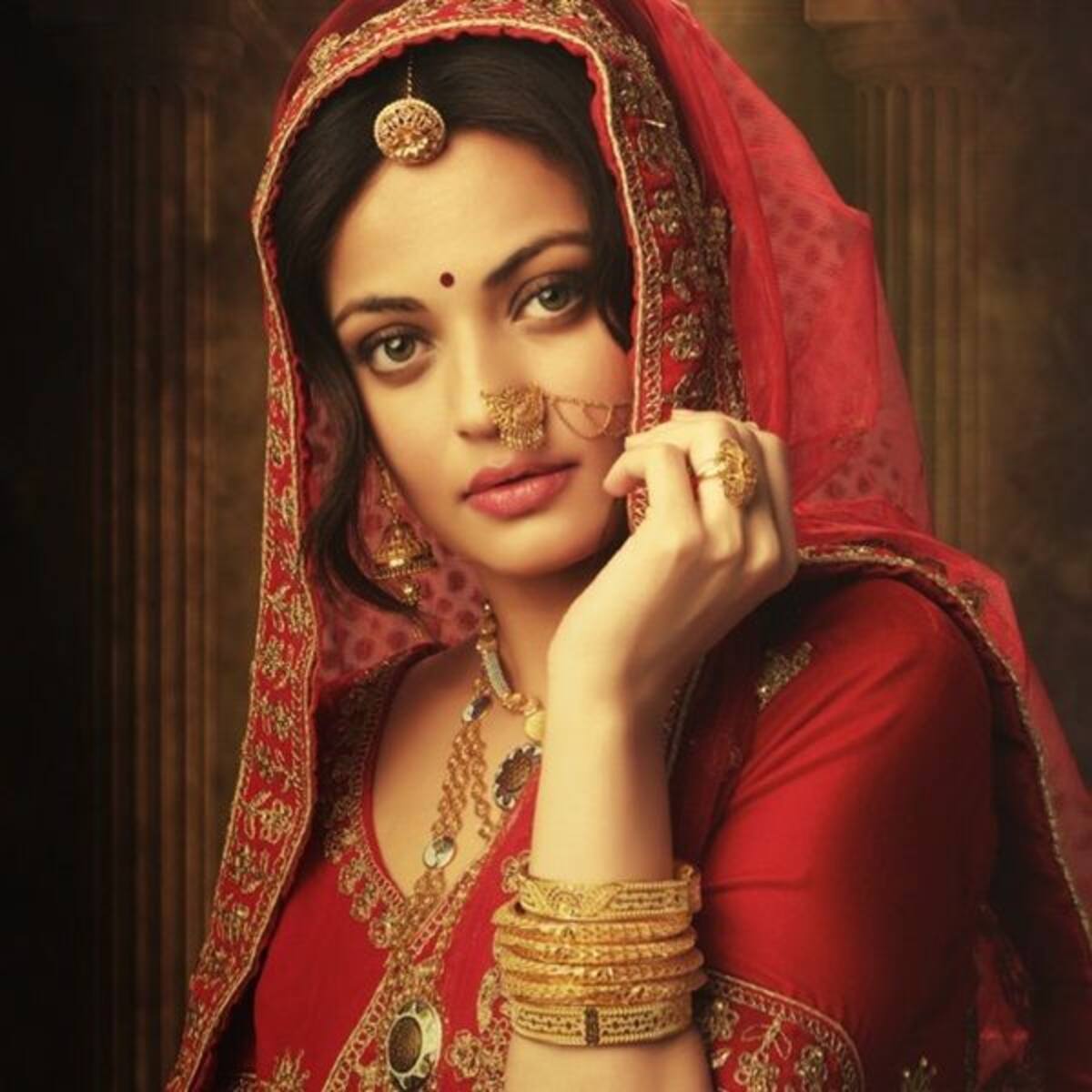 Remember Salman Khan S Lucky Co Star Sneha Ullal Here S What Aishwarya Rai Bachchan S Doppelganger Is Up To Now Sada, sneha ullal and ria sen starrer horror thriller 'aa roju' with a tagline 'em jarigindi' has completed its post production works and ready for release shortly. lucky co star sneha ullal