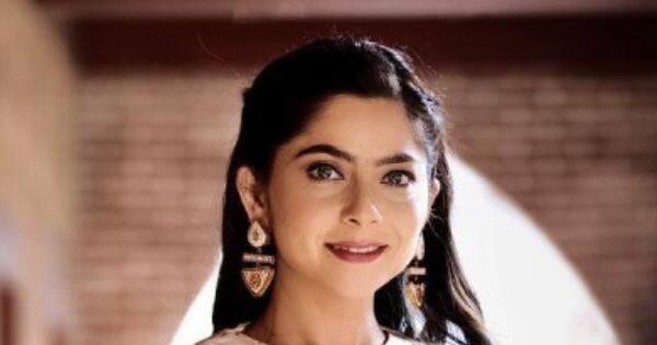 Grand Masti actress Sonalee Kulkarni’s father attacked with a knife at