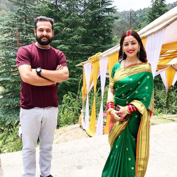 Yami Gautam flaunts traditional Dehjoor earrings as she steps out with Aditya Dhar for the first