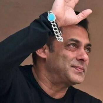 i love Salman khan's Bracelet wana have one too