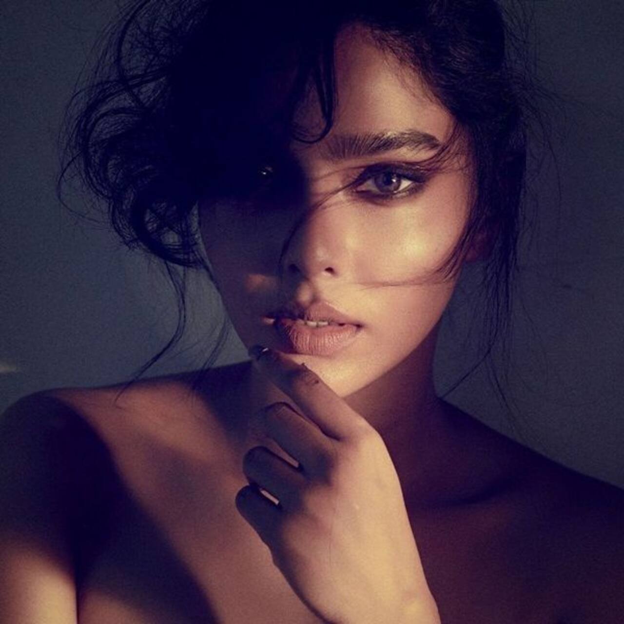 Aishwarya Lekshmi's sultry pics