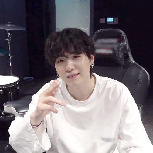 BTS: Suga's Genius Lab personal studio is a like a haven for any ...