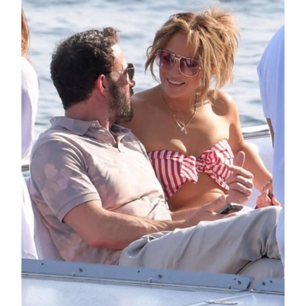 Jennifer Lopez And Ben Afflecks Latest Cuddling Giggling And Kissing Pictures Prove They Are
