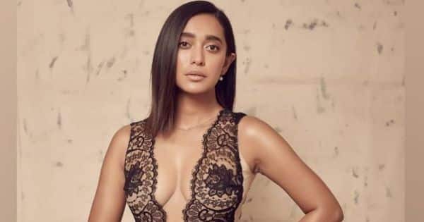 TOO HOT! Sayani Gupta sets internet on fire with her sensuous moves in a hot pant and see-through top; gets thumbs up from fans - watch video