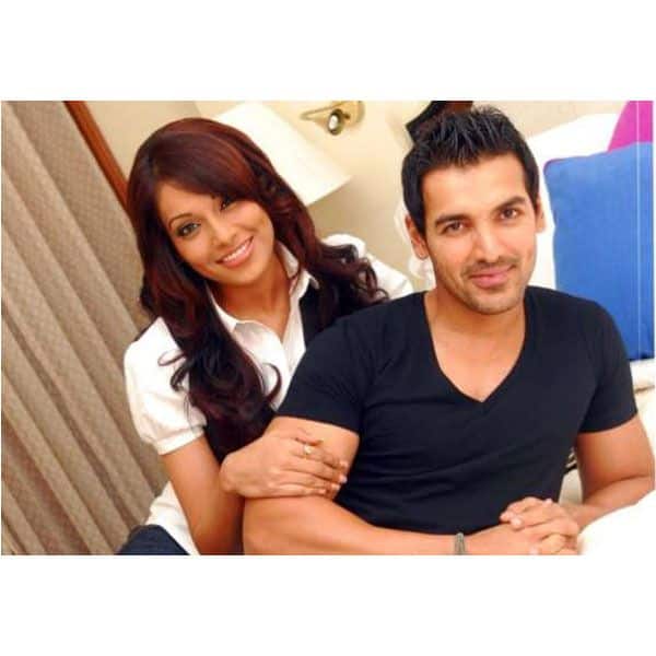 बिपाशा बसु-जॉन अब्राहम (Bipasha Basu-John Abraham)