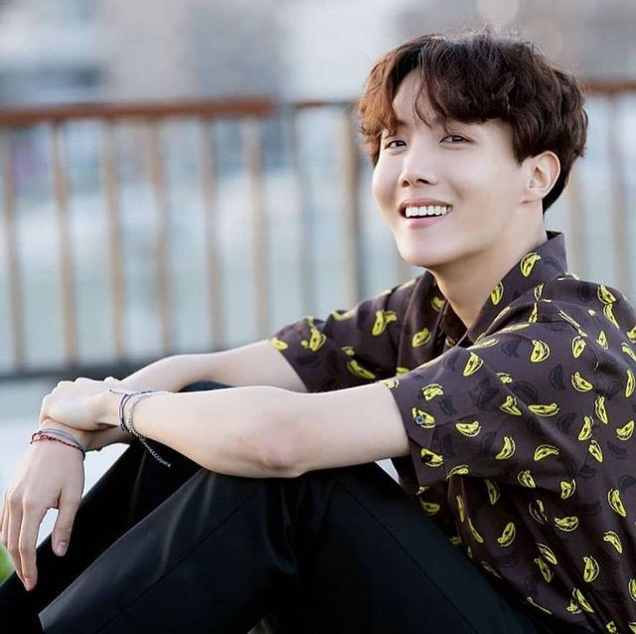 BTS: From platinum blonde to ombre and red, J-Hope can rock any hair ...