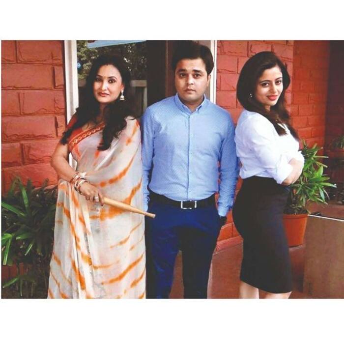 सजन (May I Come in Madam)