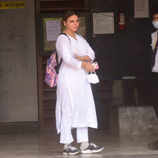 काफी दुखी थीं राखी सावंत (Rakhi Sawant)