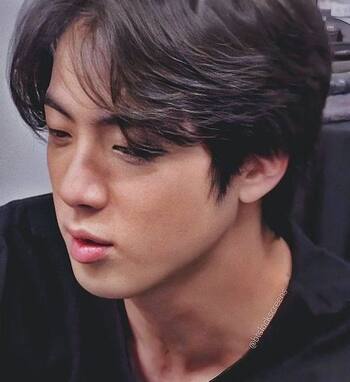 BTS' Jin looks ethereal even without makeup proving why the