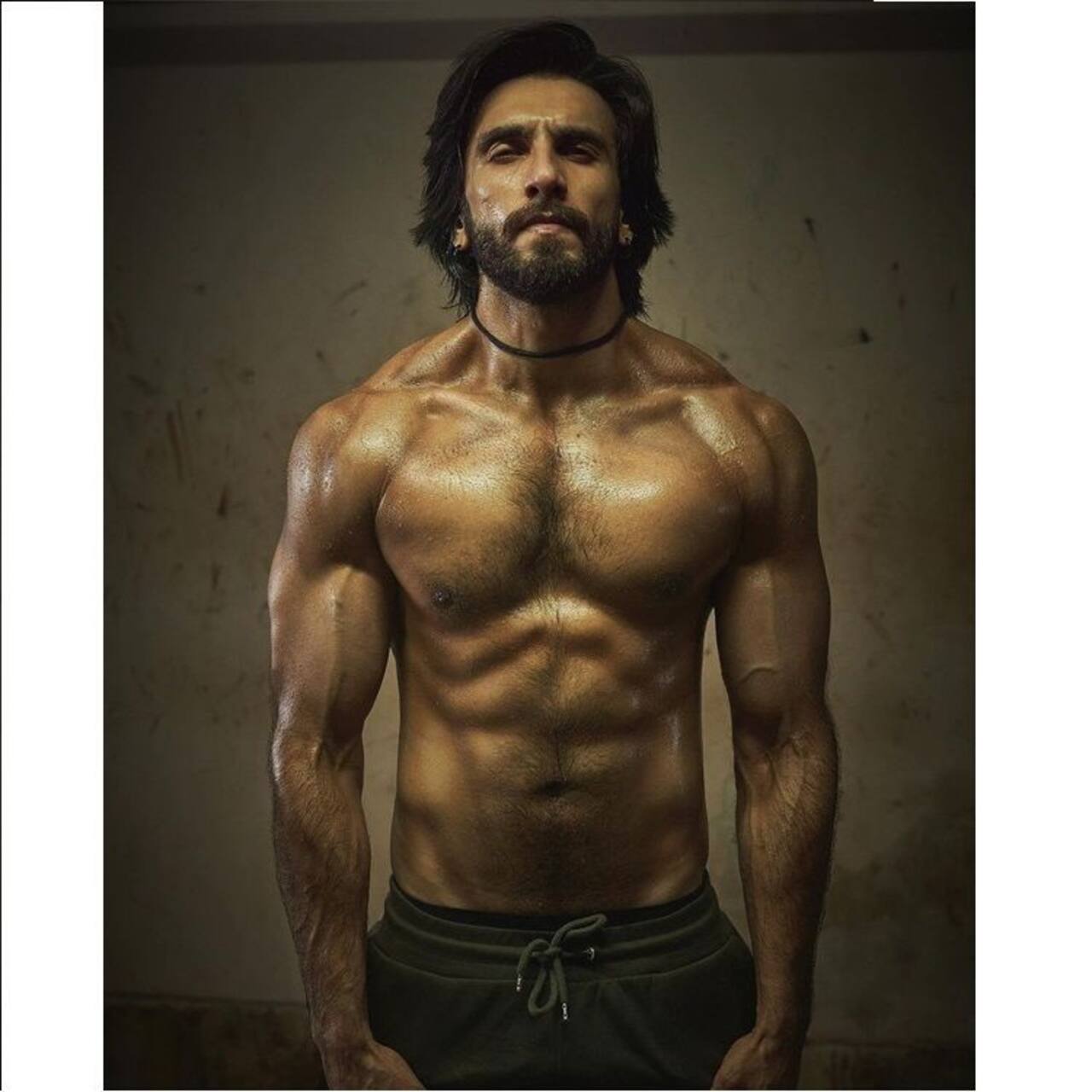 Ranveer Singh will make you DROOL over his washboard abs and HERCULEAN physique in his latest