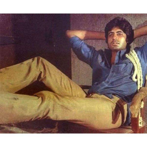 Amitabh Bachchan on sets of Coolie