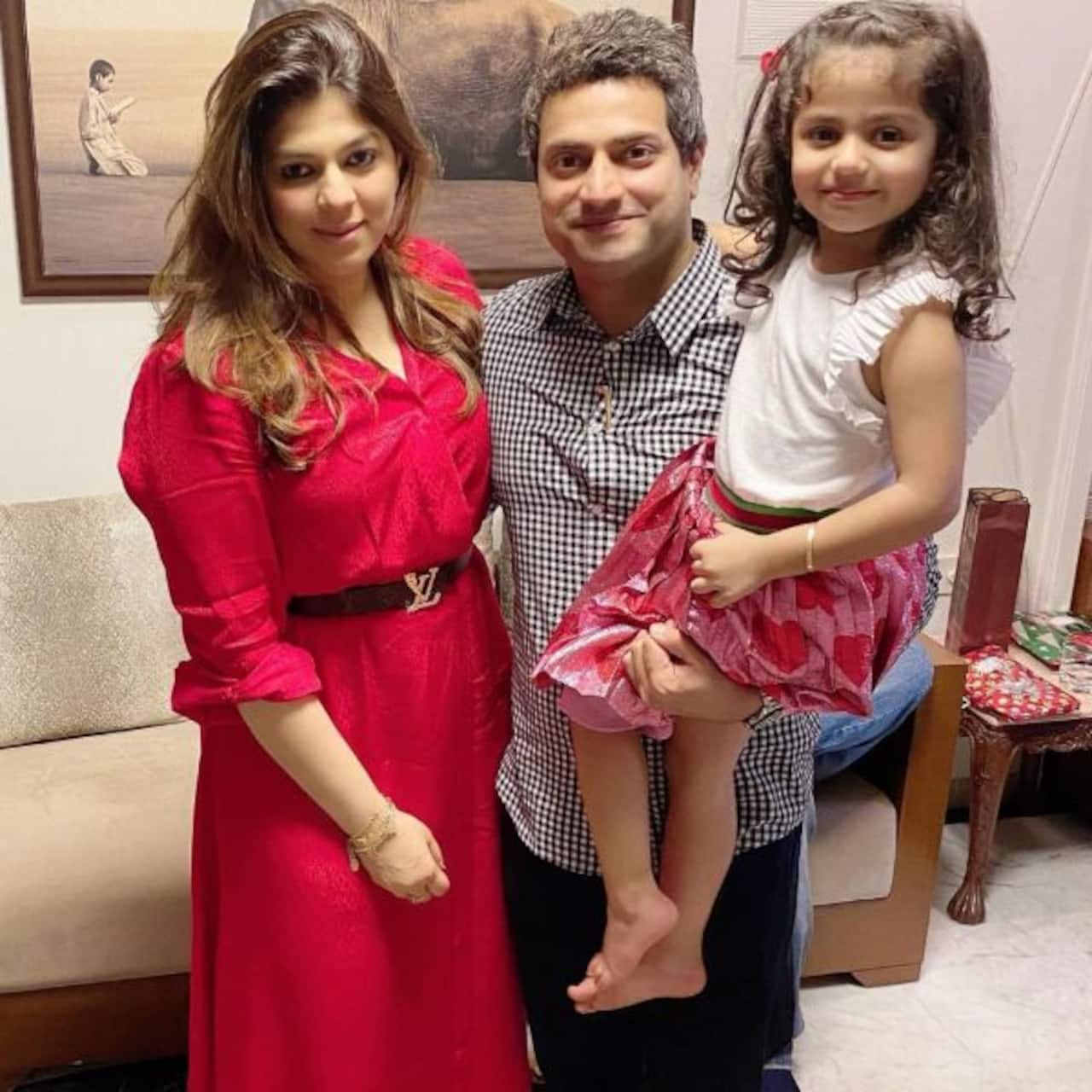 Meet Shah Rukh Khan's manager Pooja Dadlani and know all about her