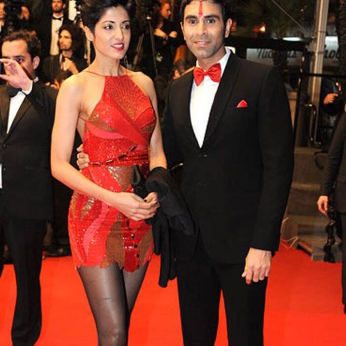 संदीप सोपारकर-जेसी रंधावा (Sandip Soparrkar - Jesse Randhawa)