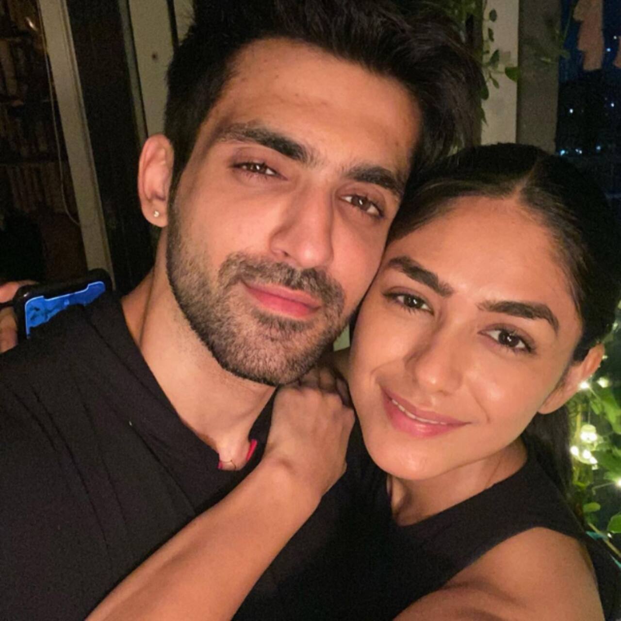 Kartik Aaryan's Dhamaka co-star Mrunal Thakur DATING Kumkum Bhagya co 