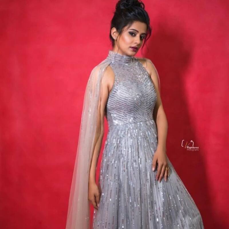 Priyamani sets Instagram reels on fire with her FAB dance moves - Watch Video