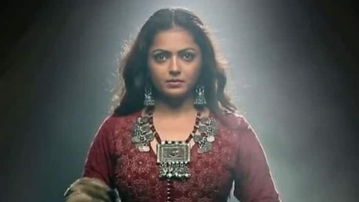 दृष्टि धामी (Drashti Dhami)