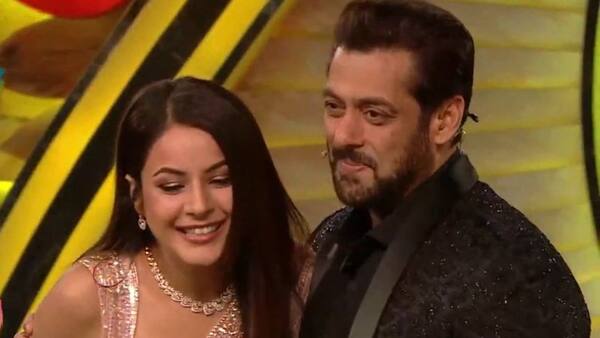 Bigg Boss 15 finale: Teary-eyed Salman Khan asks Shehnaaz Gill to move on in life; fans have a meltdown – read tweets