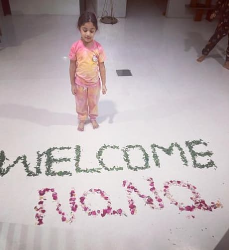 Pushpa star got a warm welcome from his beloved daughter too