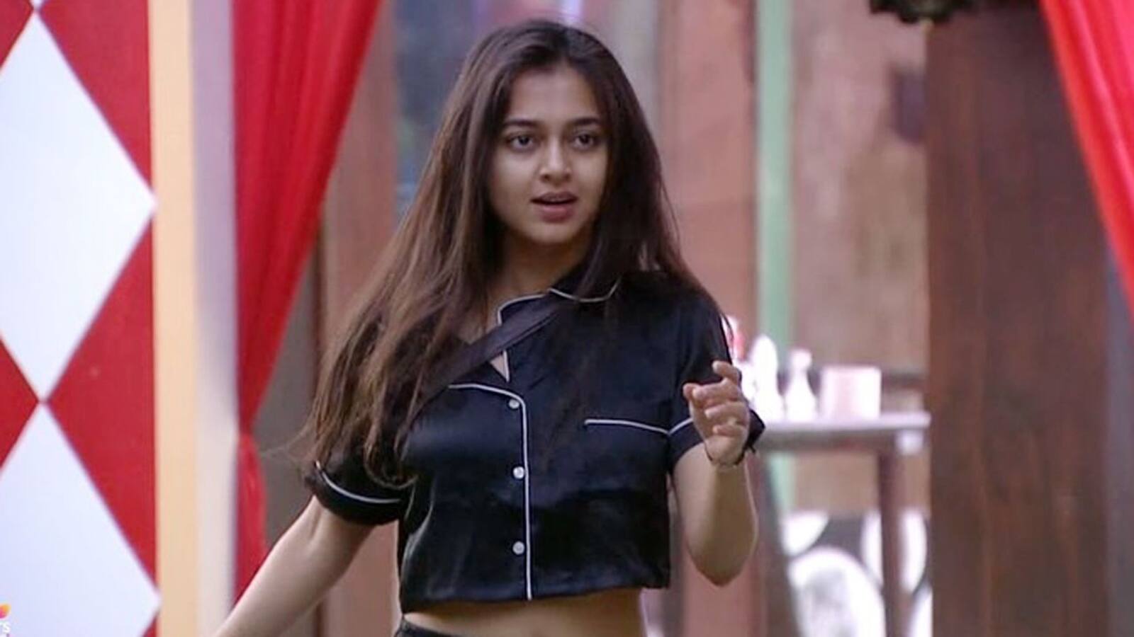 Bigg Boss 15 Does Tejasswi Prakash Deserve The Trophy 7 Reasons Why She Is The Only Spark Of