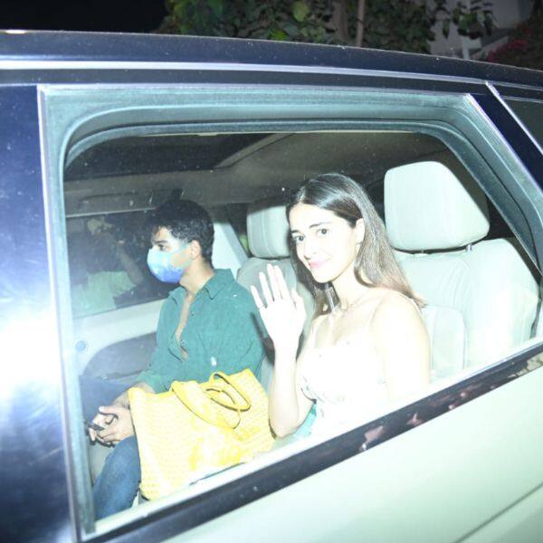 Ishaan Khatter and Ananya Panday spotted together!