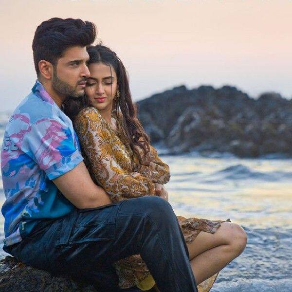 Rula Deti Hai: Tejasswi Prakash और Karan Kundrra फिर लगाएंगे रोमांस का तड़का, म्यूजिक वीडियो का पोस्टर रिलीज