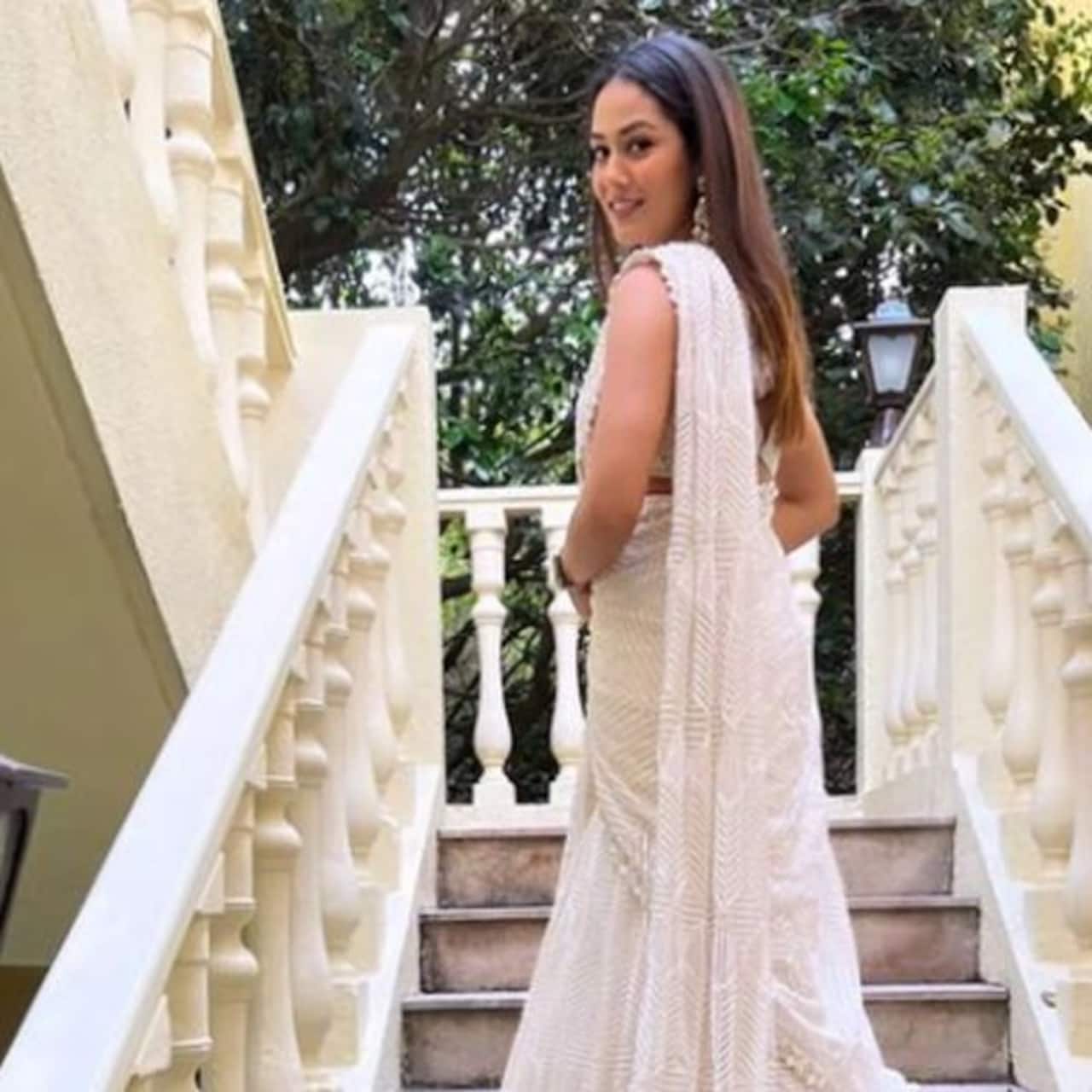 ननद की शादी में रंग जमाती दिखीं मीरा राजपूत (Mira Rajput)