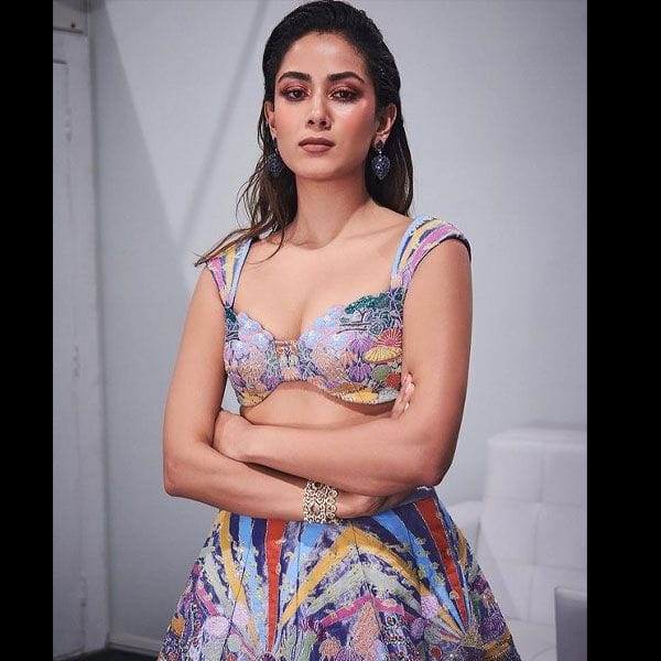 हर कोई कर रहा है Mira Kapoor के हुस्न की तारीफ