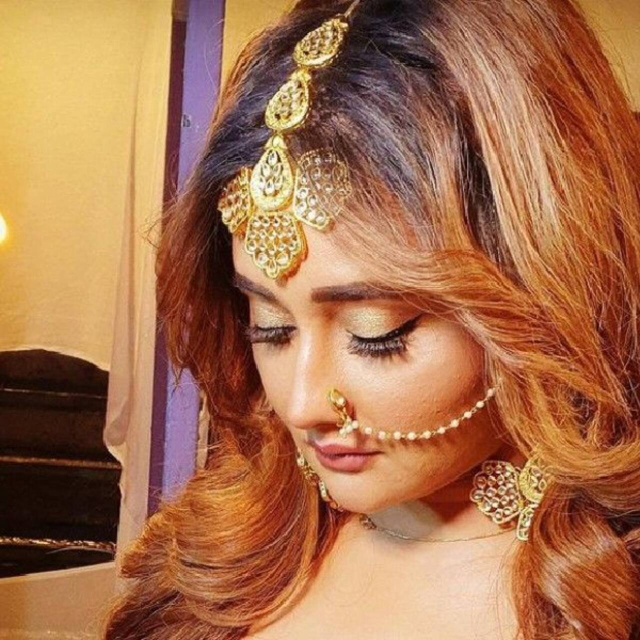 Naagin 6 Rashami Desai As Laal Naagin Sets The Temperature Soaring With Her Killer Looks View 6994