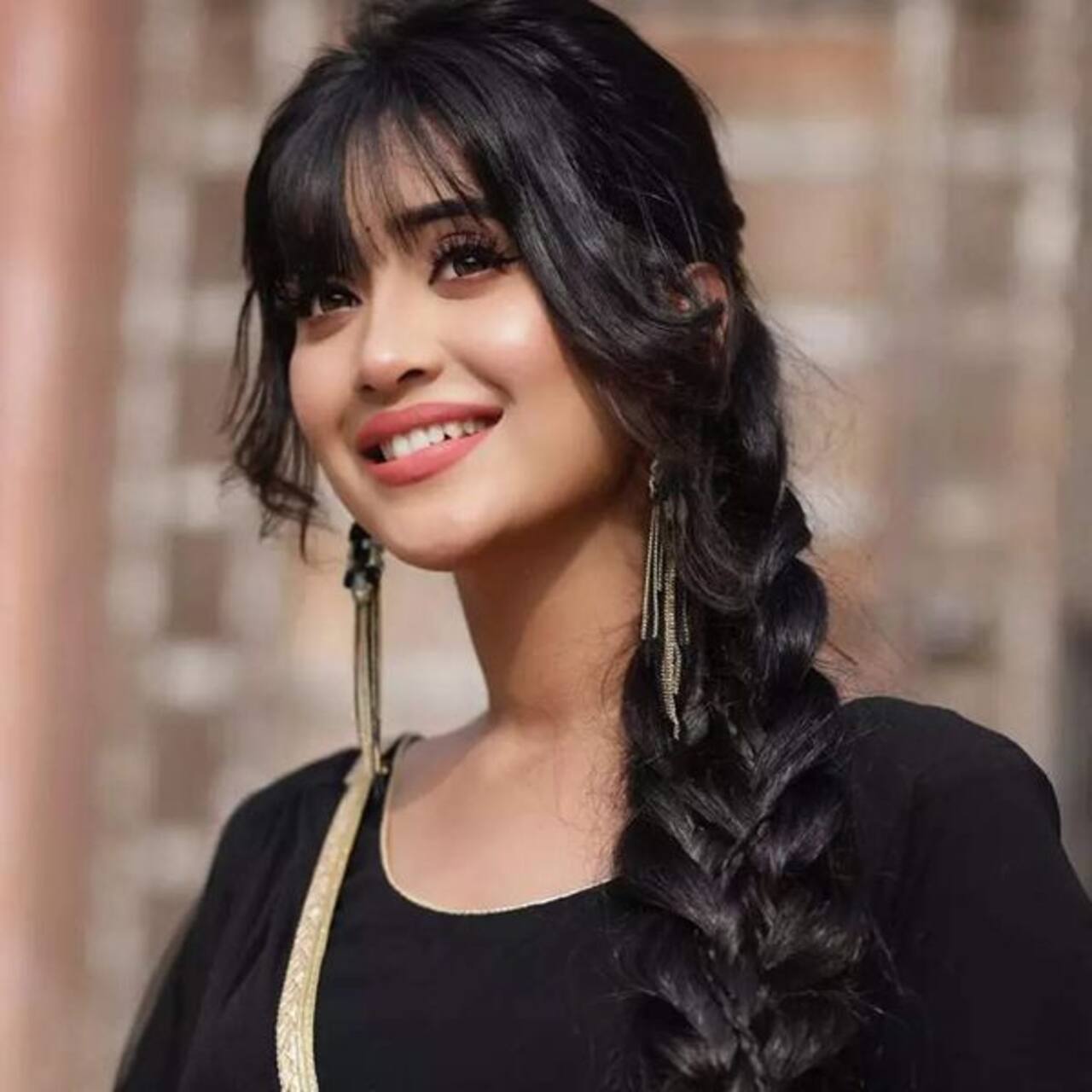 शिवांगी जोशी (Shivangi Joshi)