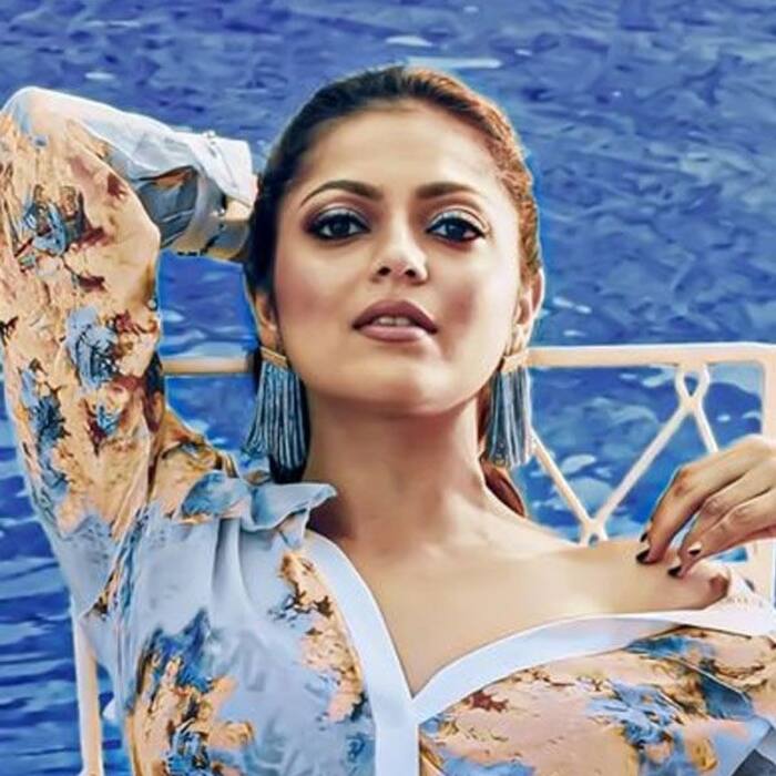 दृष्टि धामी (Drashti Dhami)