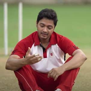 Kaun Pravin Tambe movie review: Shreyas Talpade starrer sports biopic wins netizens' hearts; fans call it 'Iqbal 2.0'