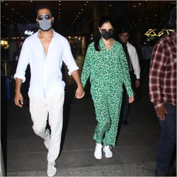 Vicky Kaushal And Katrina Kaif Walk Hand-in-hand At The Airport As They ...