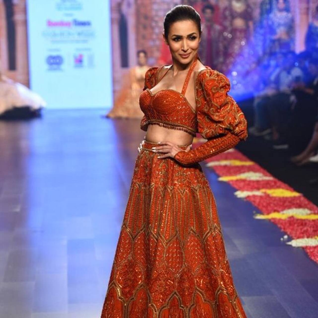 Malaika Arora looks mesmerisingly hot as she walks the ramp in a ...