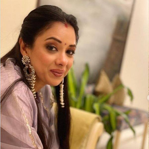 घर में हरियाली रखना पसंद करती हैं रुपाली गांगुली (Rupali Ganguly)