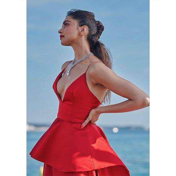 Deepika Padukone looks stunning in red gown