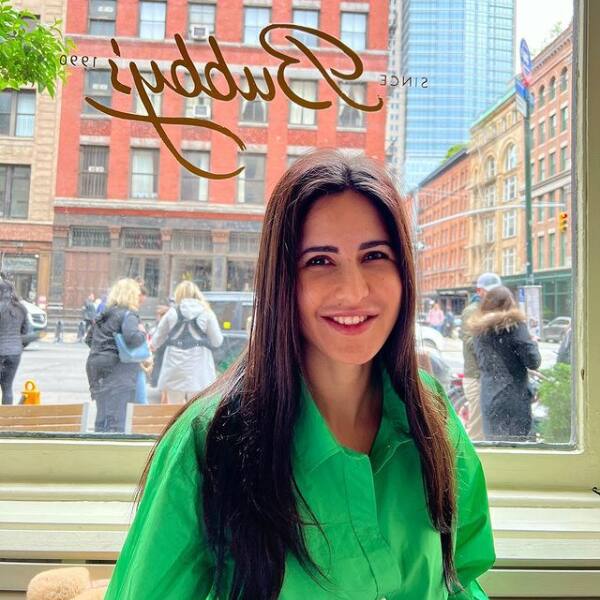 Katrina Kaif takes Vicky Kaushal to her favourite spot Bubby's in NYC; duo's pictures are pure couple goals