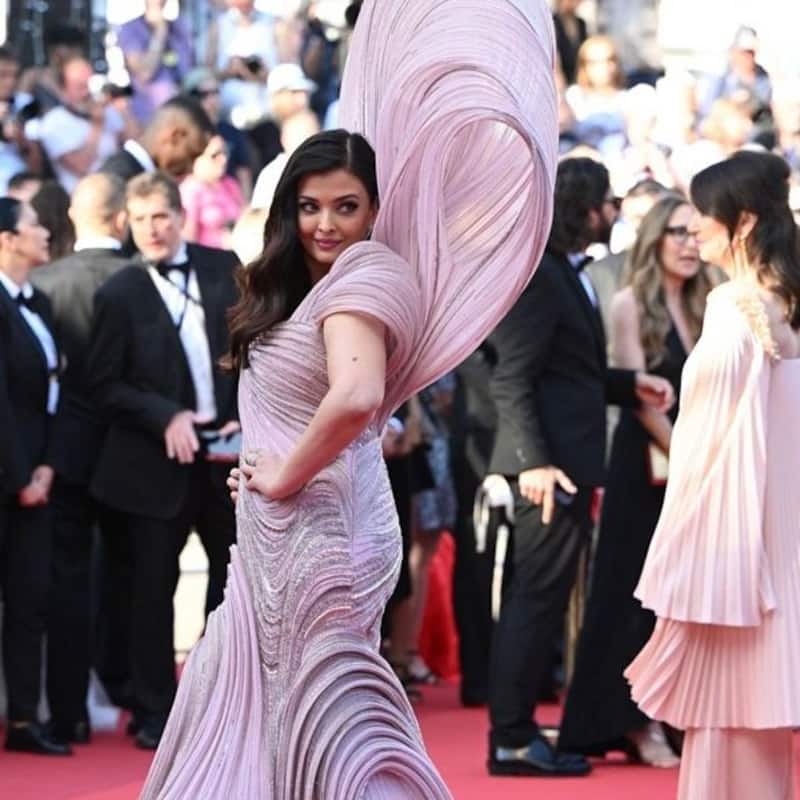 Cannes 2022: Aishwarya Rai Bachchan gets a surprise hug from a fan; another fan says, 'So lucky'