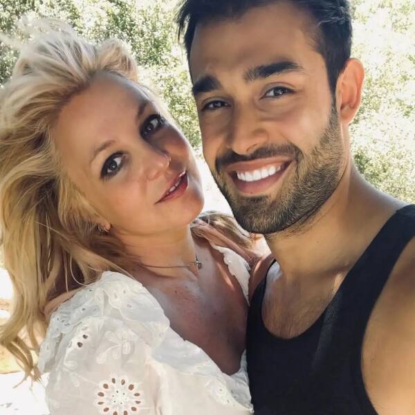 Britney Spears talks about brother's absence from her wedding