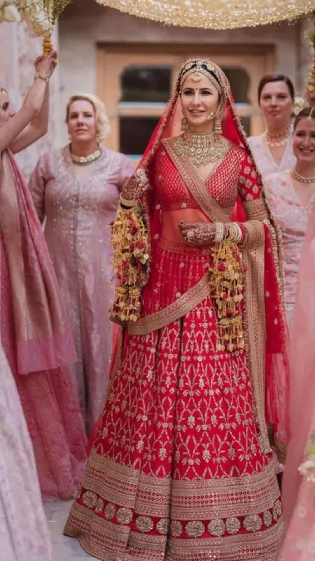 Anushka Sharma Ruby Red Floral Embroidered Satin Silk Wedding Lehenga Choli  With Orange Dupatta at Rs 3100 | sabyasachi replica lehenga in Surat | ID:  21874778891