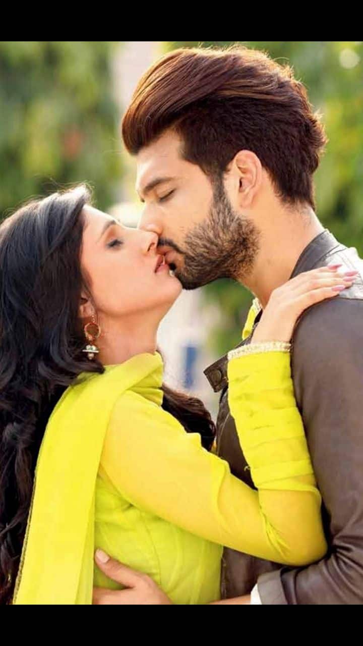 INTERVIEW: Sakshi Tanwar on Dial 100, 24 and more: 'Manoj Bajpayee was my  first director in college days' | PINKVILLA: Web-series, image size:720x1280