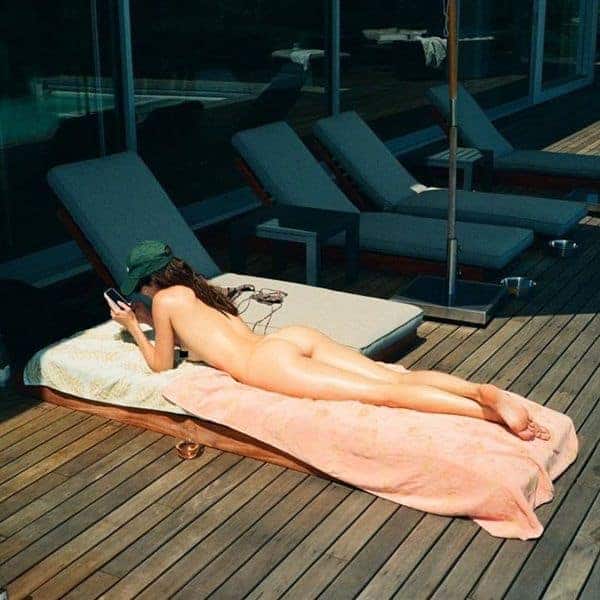 Kendall Jenner sunbathes naked