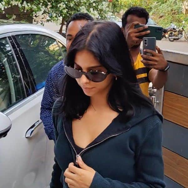 In Pics: Netizens Can't Get Over Many Moods of Suhana Khan at MI