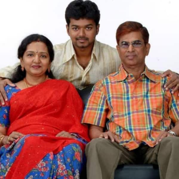 Thalapathy Vijay with parents
