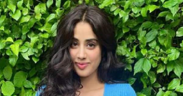 Janhvi Kapoor dances to Nach Punjaabban at a really perfect marketplace; will get royally IGNORED by means of a man [Watch Hilarious Video]